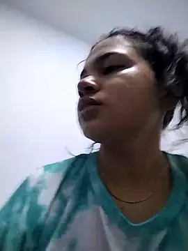 Snapshot of Eimy-04 chatting on 30, 11, 2025 Eimy-04 online show from 30, 11, 2025