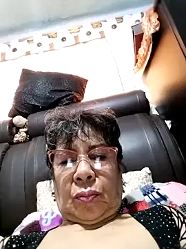 OliviaMorris1 online show from 26, 10, 2025