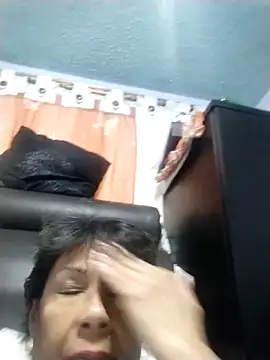 OliviaMorris1 online show from 24, 11, 2025