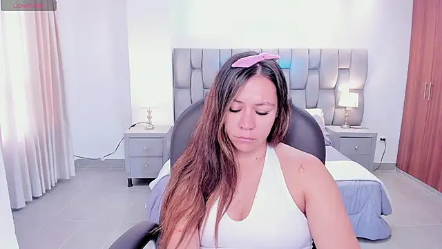 Brandy priscot online show from 22, 10, 2025