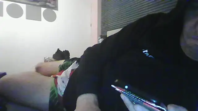 Snapshot of JasperGeil chatting on 11, 9, 2025 JasperGeil online show from 11, 9, 2025