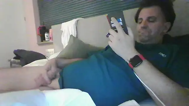 Snapshot of JasperGeil chatting on 27, 9, 2025 JasperGeil online show from 27, 9, 2025