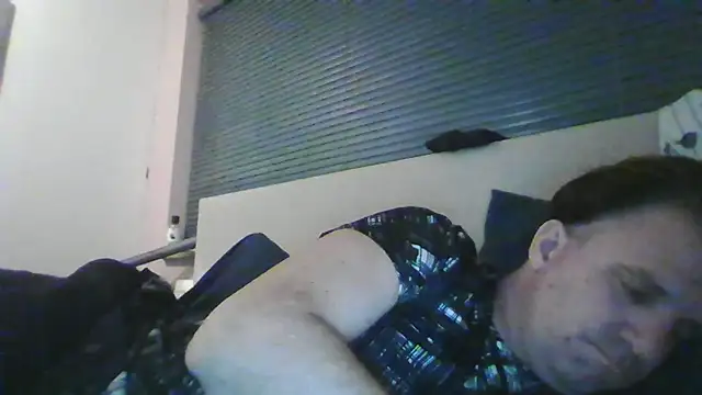 Snapshot of JasperGeil chatting on 8, 10, 2025 JasperGeil online show from 8, 10, 2025
