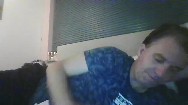 Snapshot of JasperGeil chatting on 17, 10, 2025 JasperGeil online show from 17, 10, 2025