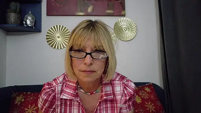 ClassyNAWTYBritMILF online show from 27, 3, 2026