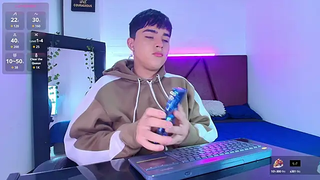 Snapshot of Lucass_love chatting on 18, 9, 2025 Lucass love online show from 18, 9, 2025