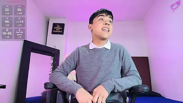 Snapshot of Lucass_love chatting on 12, 11, 2025 Lucass love online show from 12, 11, 2025