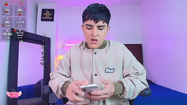 Snapshot of Lucass_love chatting on 14, 11, 2025 Lucass love online show from 14, 11, 2025