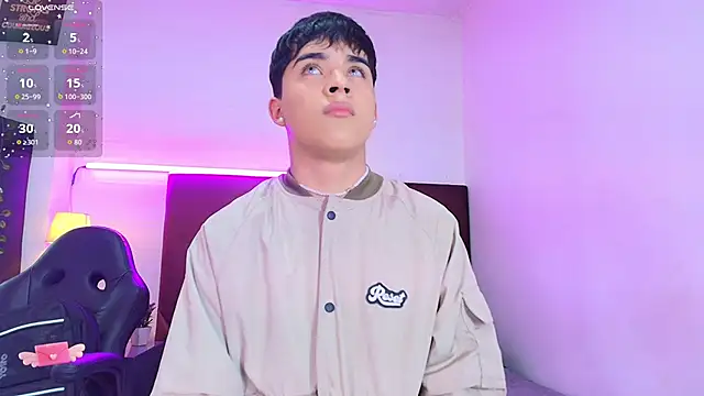 Snapshot of Lucass_love chatting on 19, 11, 2025 Lucass love online show from 19, 11, 2025