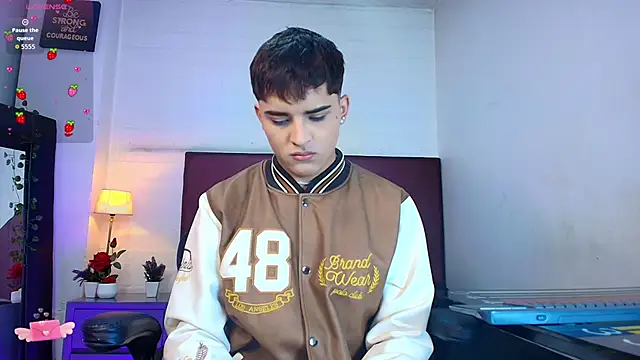 Snapshot of Lucass_love chatting on 5, 12, 2025 Lucass love online show from 5, 12, 2025