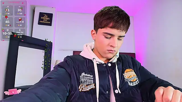 Snapshot of Lucass_love chatting on 22, 12, 2025 Lucass love online show from 22, 12, 2025