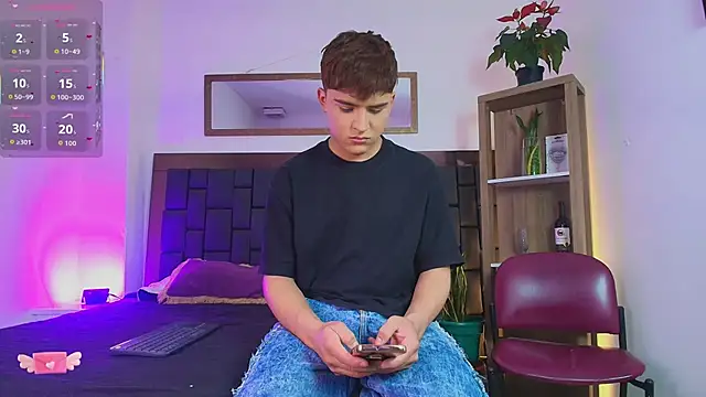 Snapshot of Lucass_love chatting on 12, 2, 2026 Lucass love online show from 12, 2, 2026