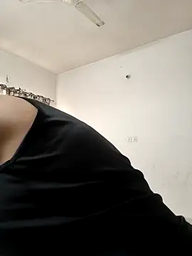 MISS RIYA14 online show from 31, 10, 2025