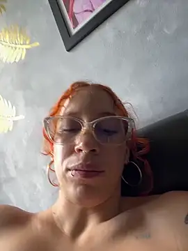Dayanna adams online show from 28, 4, 2026