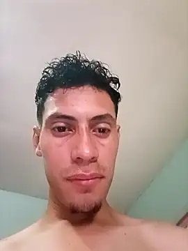 Snapshot of elbbxxx1999 chatting on 9, 9, 2025 elbbxxx1999 online show from 9, 9, 2025