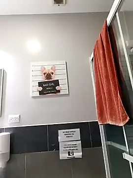 Snapshot of elbbxxx1999 chatting on 14, 9, 2025 elbbxxx1999 online show from 14, 9, 2025