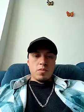 Snapshot of douglaszaens chatting on 22, 9, 2025 douglaszaens online show from 22, 9, 2025