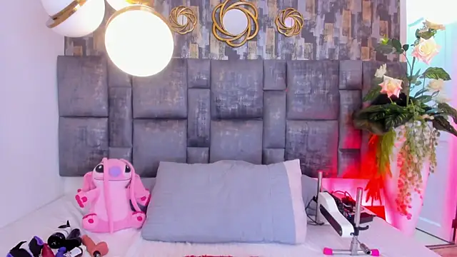 Snapshot of PatyLawrence chatting on 6, 11, 2025 PatyLawrence online show from 6, 11, 2025