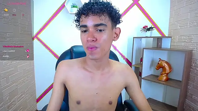 Snapshot of Blake_Mils chatting on 8, 11, 2025 Blake Mils online show from 8, 11, 2025