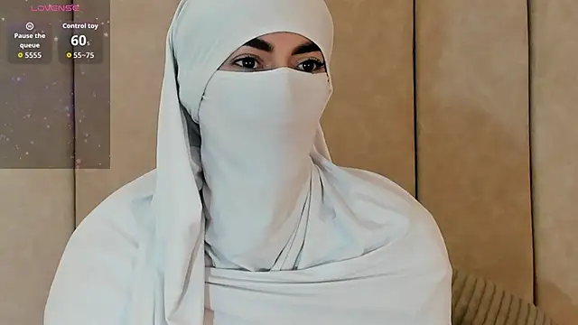 Snapshot of _Zahiira_ chatting on 22, 9, 2025 Zahiira online show from 22, 9, 2025