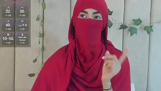 Snapshot of _Zahiira_ chatting on 9, 10, 2025 Zahiira online show from 9, 10, 2025