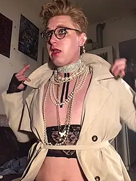 Snapshot of Sissy_Cindy_Whore chatting on 17, 3, 2025 Sissy Cindy Whore online show from 17, 3, 2025