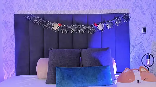 Snapshot of dana_hazze chatting on 21, 10, 2025 dana hazze online show from 21, 10, 2025