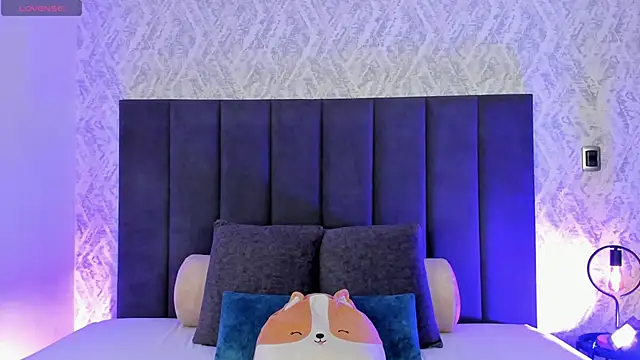 Snapshot of dana_hazze chatting on 17, 11, 2025 dana hazze online show from 17, 11, 2025