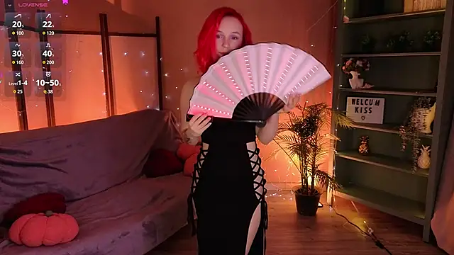 NaomiYoru online show from 2, 6, 2026