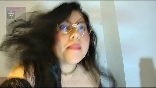 Snapshot of kute_jess chatting on 7, 10, 2025 kute jess online show from 7, 10, 2025