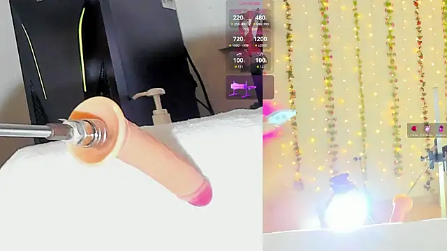 Snapshot of Kitty__Rose__ chatting on 17, 12, 2025 Kitty Rose online show from 17, 12, 2025