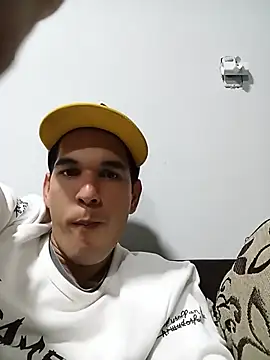 Alejandro260785 online show from 26, 6, 2026