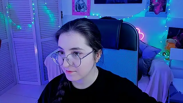 VirtuallVoyant online show from 10, 9, 2025