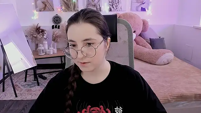 VirtuallVoyant online show from 4, 3, 2026