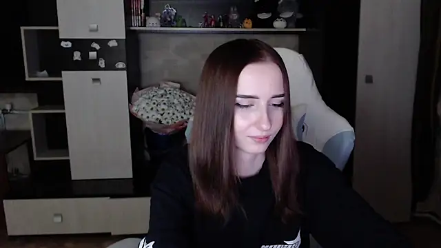 Snapshot of Cutti_Crystal chatting on 22, 10, 2025 Cutti Crystal online show from 22, 10, 2025