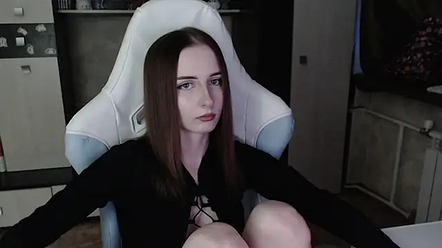 Cutti Crystal online show from 8, 11, 2025