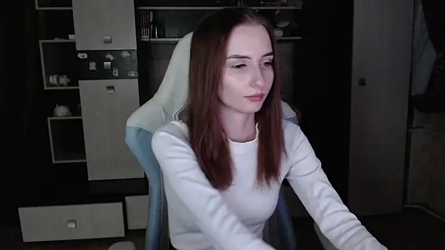 Cutti Crystal online show from 4, 12, 2025