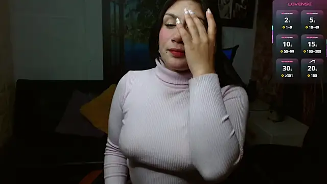 gigi gilt  online show from 16, 11, 2025