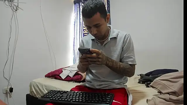  Logan Colton  online show from 19, 12, 2025