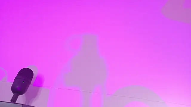 Taylorsmitth  online show from 27, 11, 2025