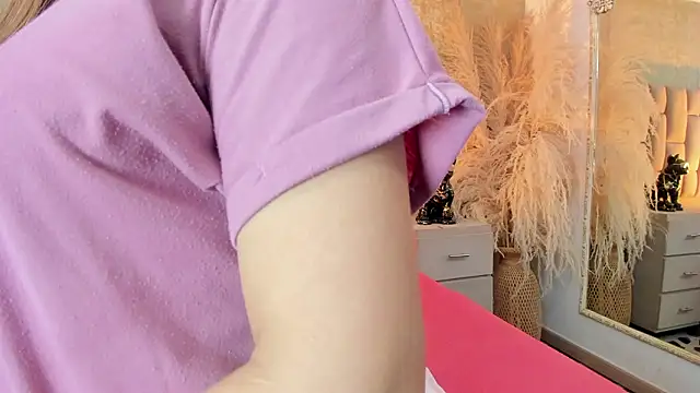 cloesummerr  online show from 16, 1, 2026