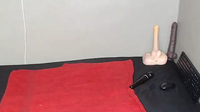 Snapshot of TrishahXo chatting on 5, 2, 2026 TrishahXo online show from 5, 2, 2026