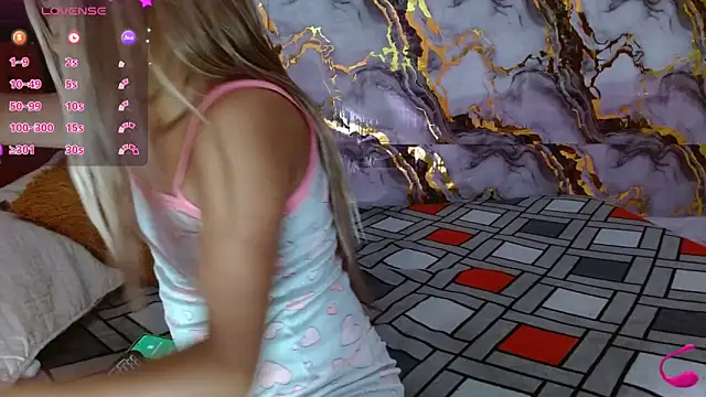 scarlethcooper99 online show from 3, 3, 2026