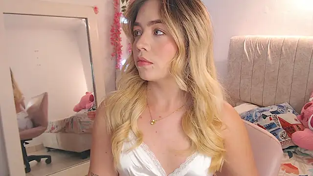  Tiffany1 online show from 13, 4, 2026