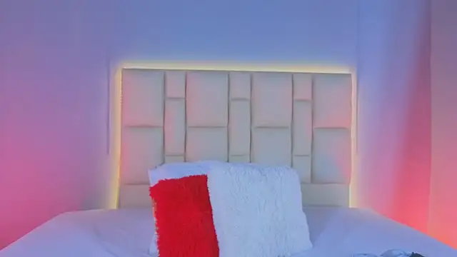 Snapshot of Zafiro__Brown chatting on 1, 12, 2025 Zafiro Brown online show from 1, 12, 2025