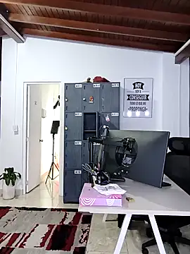 Snapshot of Zafiro__Brown chatting on 15, 12, 2025 Zafiro Brown online show from 15, 12, 2025