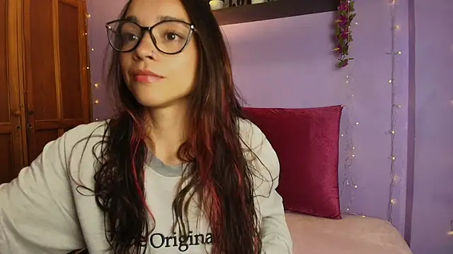 Dafne Mel online show from 18, 10, 2025