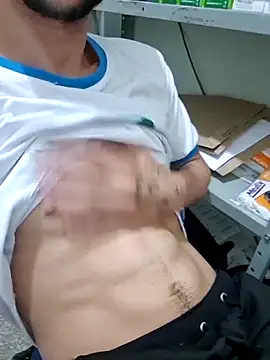 Snapshot of Saraiva2002 chatting on 18, 12, 2025 Saraiva2002 online show from 18, 12, 2025