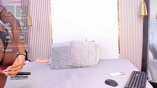 Snapshot of Skylar_Smith_ chatting on 4, 11, 2025 Skylar Smith online show from 4, 11, 2025