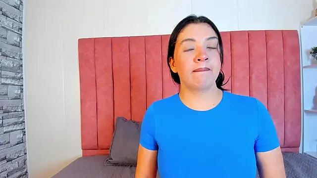 Snapshot of ashley_Olsen chatting on 11, 11, 2025 ashley Olsen online show from 11, 11, 2025